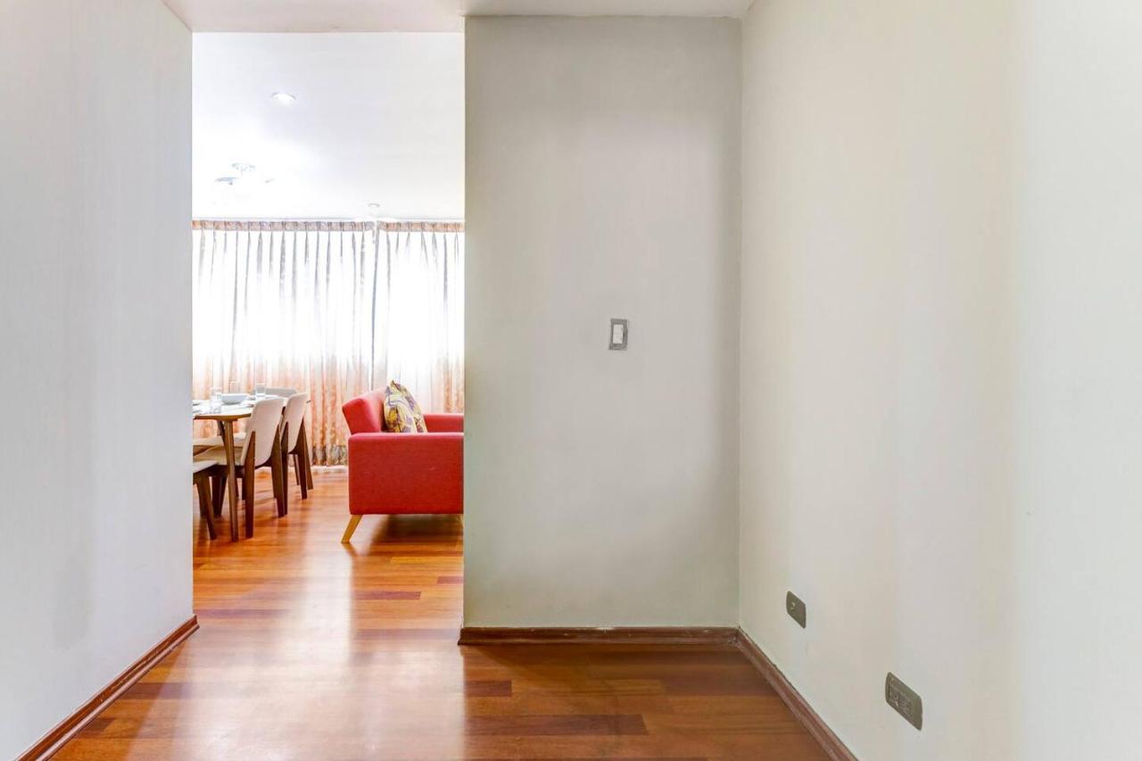 Apartamentos Estela En Alameda Colonial - 5Km Aeropuerto Jorge Chavez Lima Exteriör bild