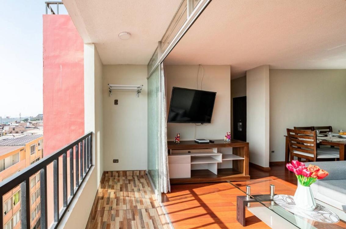 Apartamentos Estela En Alameda Colonial - 5Km Aeropuerto Jorge Chavez Lima Exteriör bild