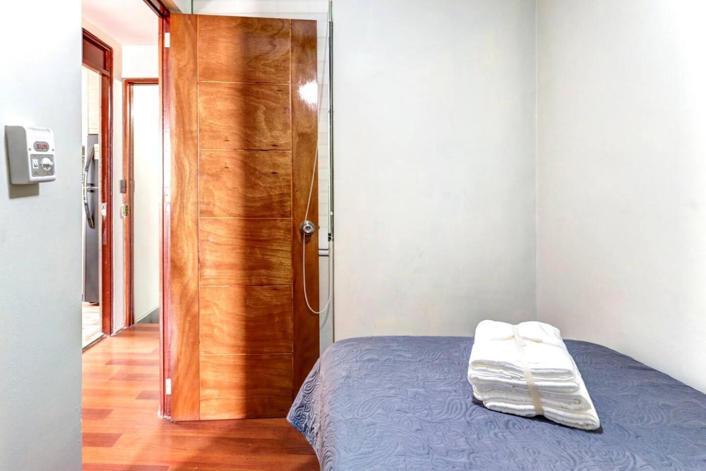 Apartamentos Estela En Alameda Colonial - 5Km Aeropuerto Jorge Chavez Lima Exteriör bild