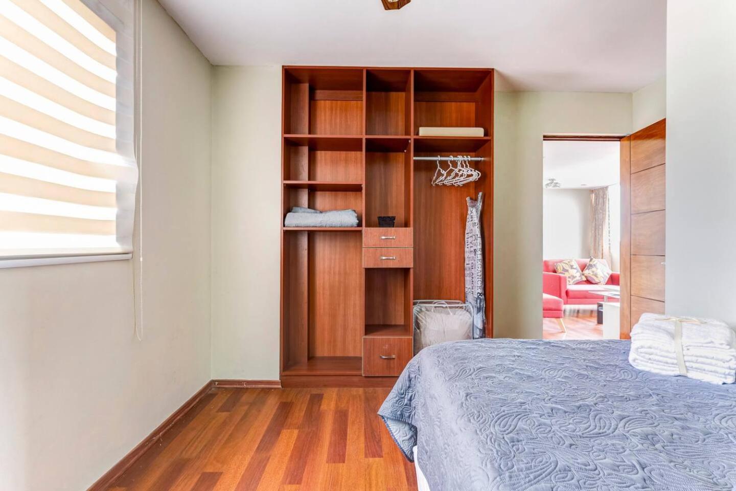 Apartamentos Estela En Alameda Colonial - 5Km Aeropuerto Jorge Chavez Lima Exteriör bild